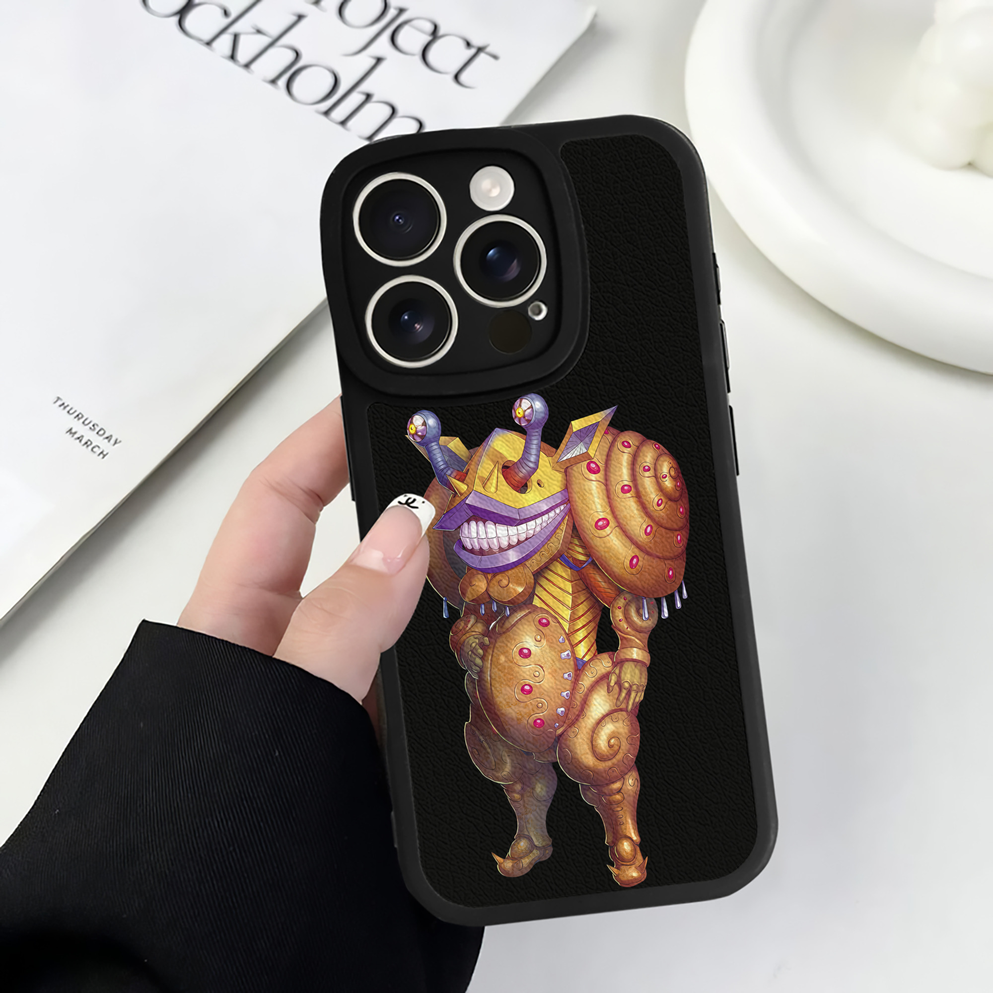 （画像用） ウルトラマン Ultraman 【iPhone 16シリーズ対応】シリコンスマホケース（レザー調） 材質：シリコン